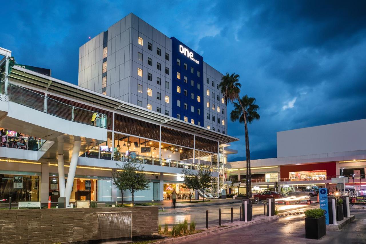 One Monterrey Tecnologico Hotel Exterior foto